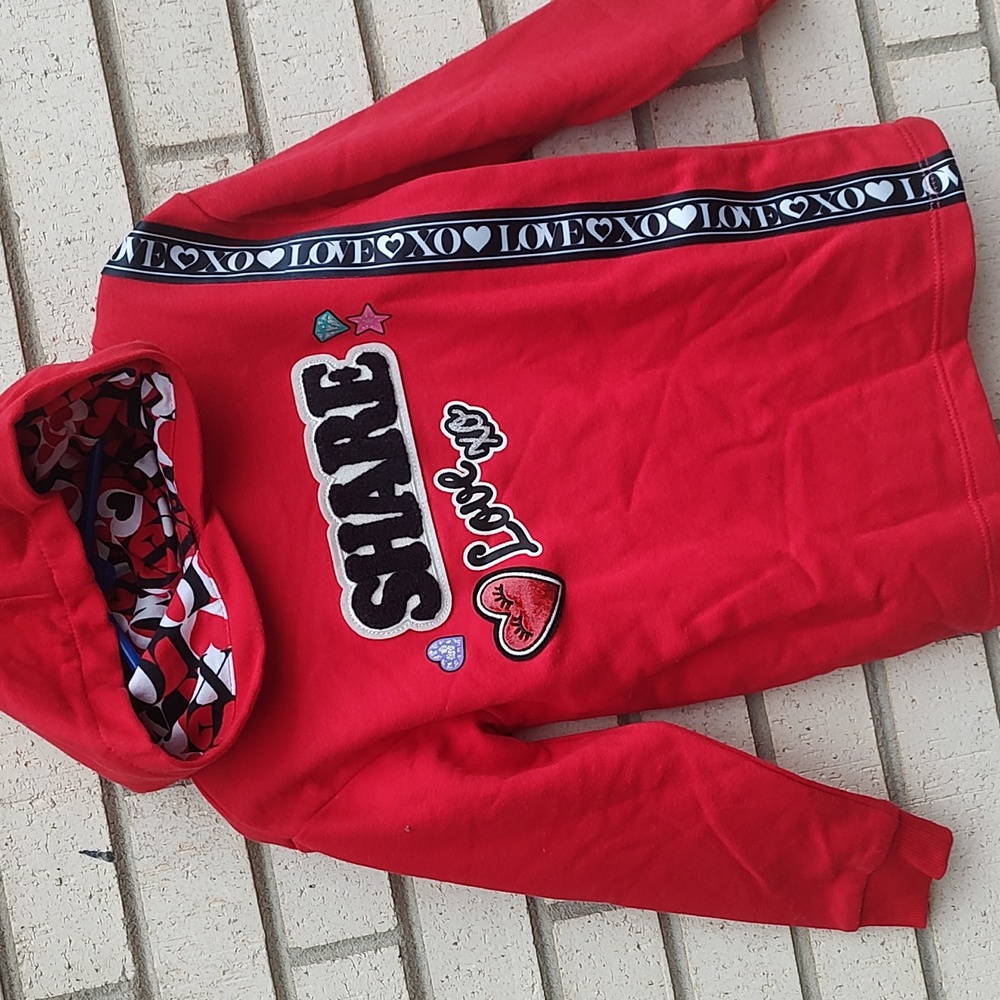 Red Hoodie* - Picture 6 of 11